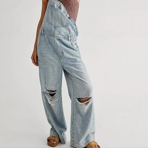 Free People super slouchy Denim overalls